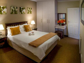 Guest Lodge Self Catering with choice of breakfast